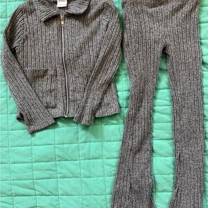 Zara Gray Ribbed Knit Sweater and Pants Set